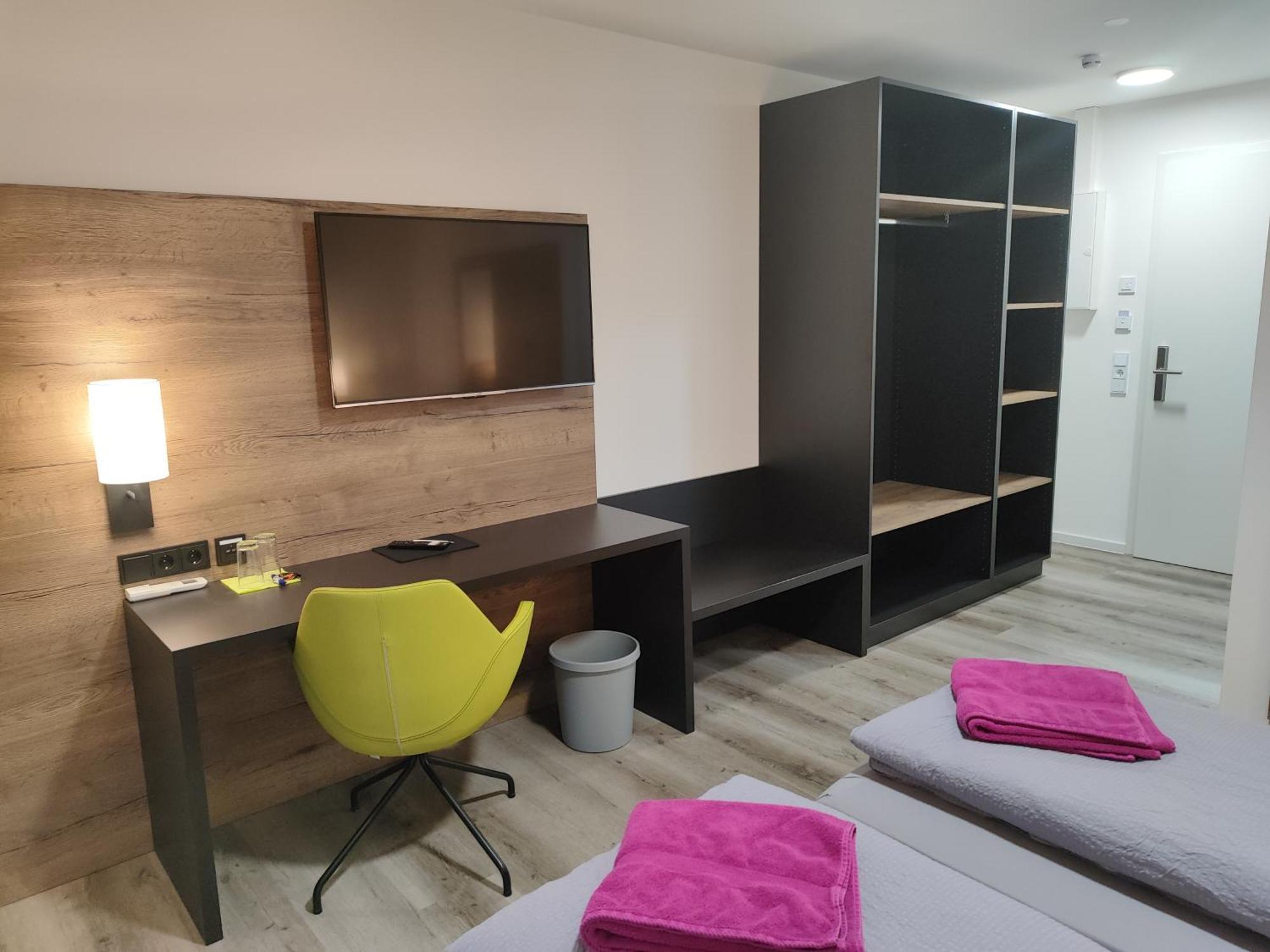 Hotel Gaestehaus Stock Zimmer Sahnehaeuble FDH Εξωτερικό φωτογραφία
