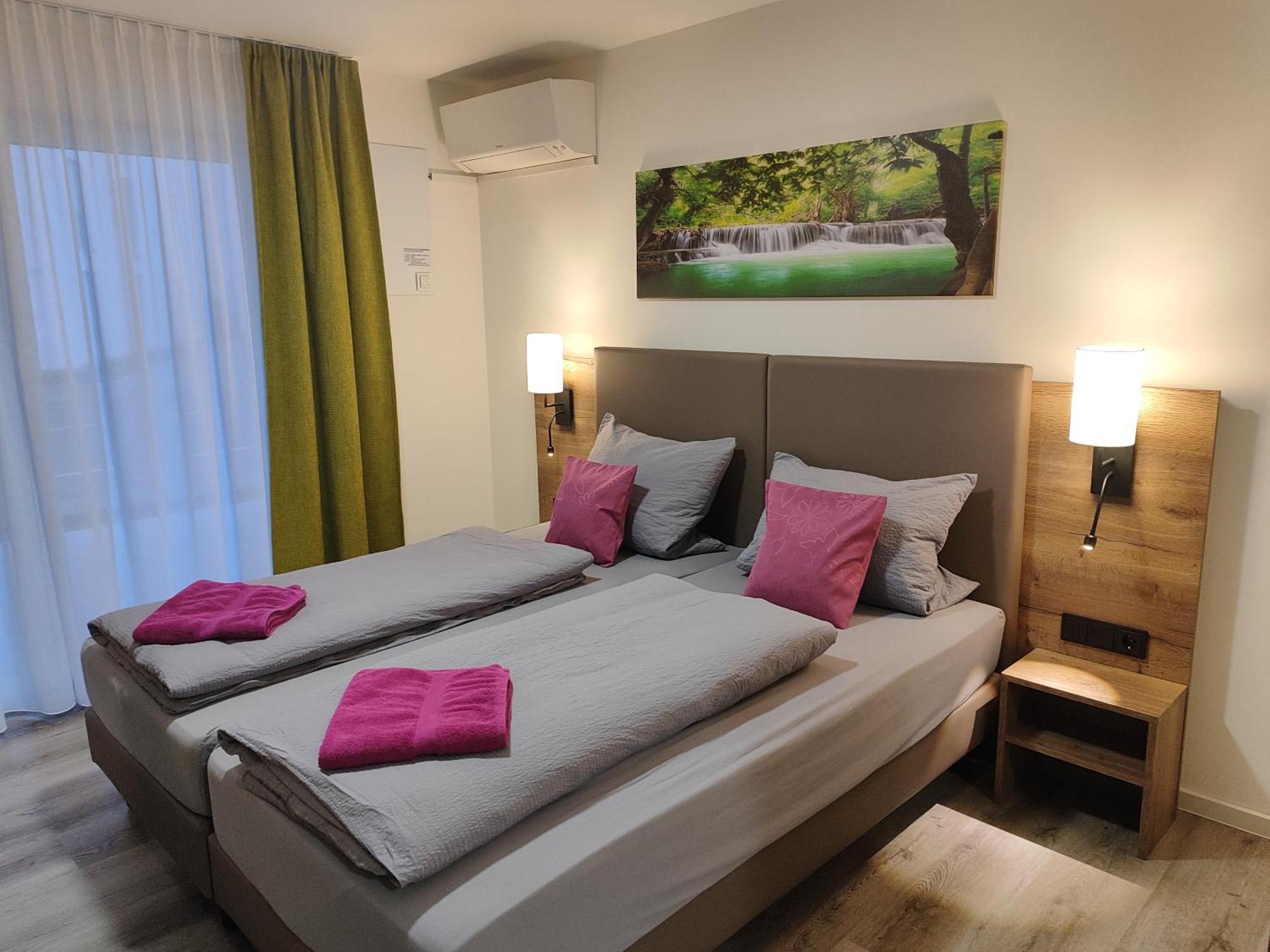 Hotel Gaestehaus Stock Zimmer Sahnehaeuble FDH Εξωτερικό φωτογραφία