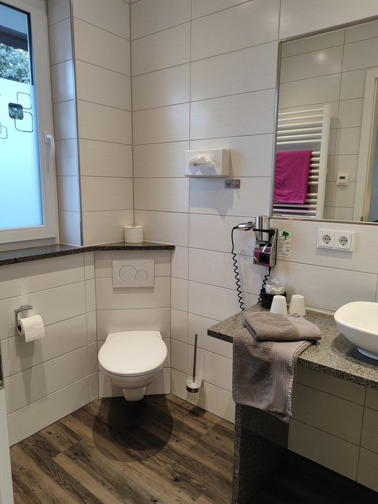 Hotel Gaestehaus Stock Zimmer Sahnehaeuble FDH Εξωτερικό φωτογραφία