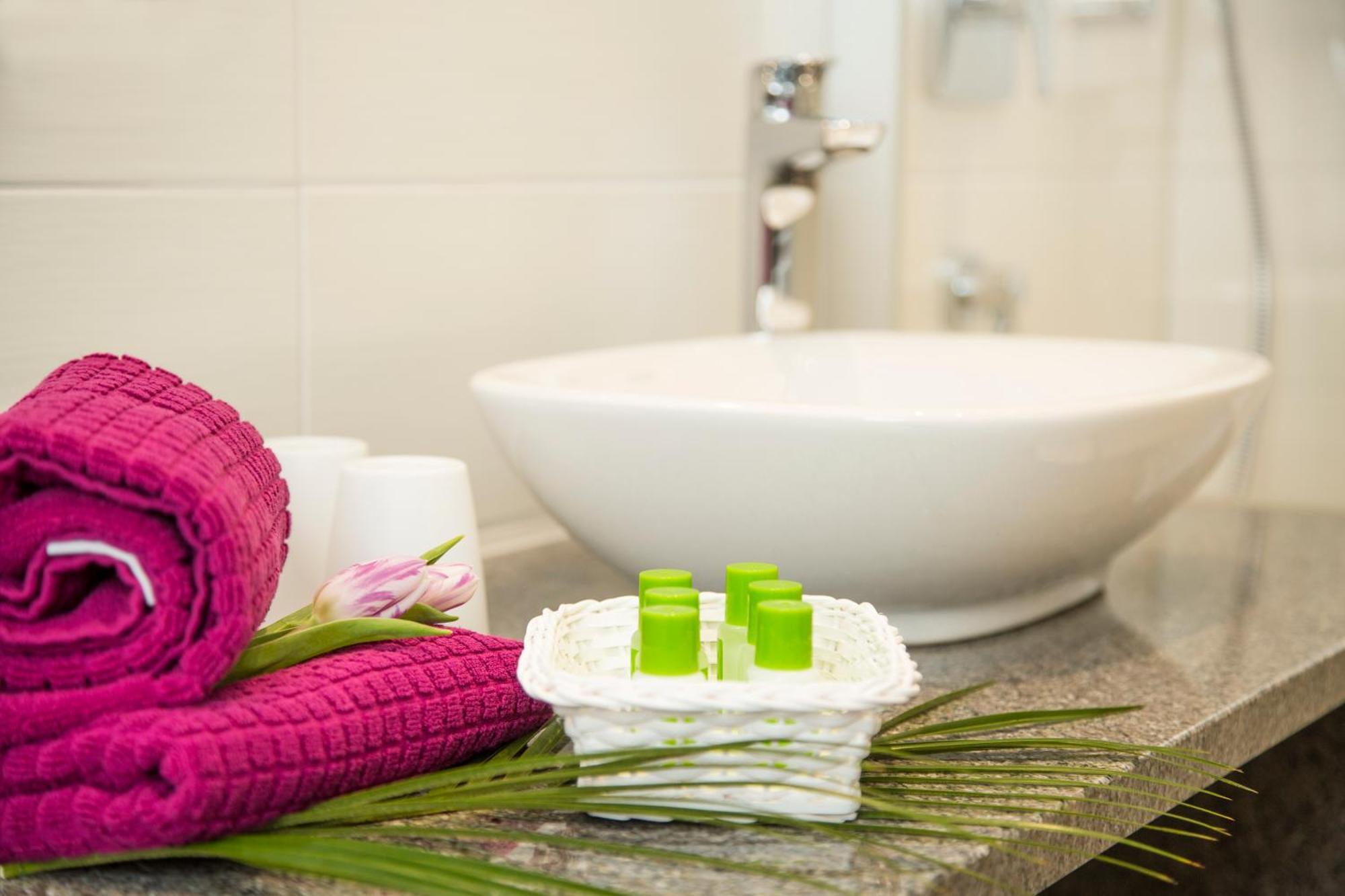 Hotel Gaestehaus Stock Zimmer Sahnehaeuble FDH Εξωτερικό φωτογραφία